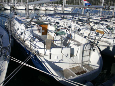 Sale the yacht Oceanis 411 Clipper