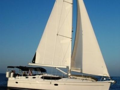 Sale the yacht Hunter Deck Salon 13m «Bella Mare»