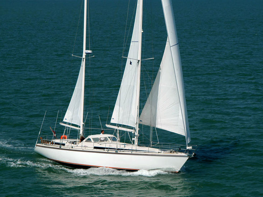 Yacht for sale &gt; sailing boat Amel Super Maramu 2000 «Life is good 