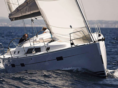 Sale the yacht Hanse 430 «Unona»