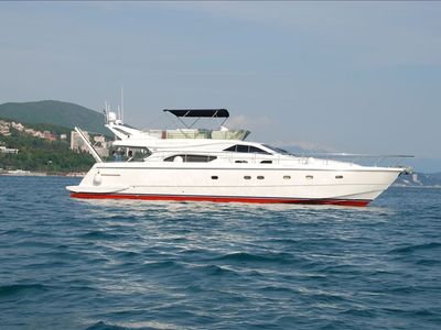 Sale the yacht Ferretti 57 Fly