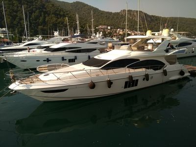 Sale the yacht Azimut 70
