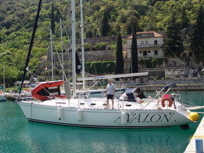 Sale the yacht Dufour 43 Classic