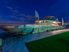 Motor yacht for sale Ferretti 72