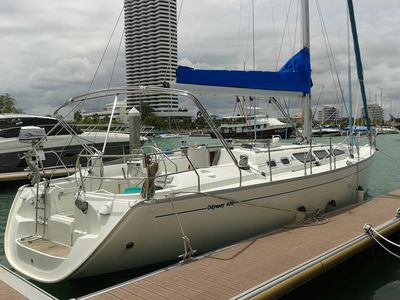 Sale the yacht Sun Odyssey 43