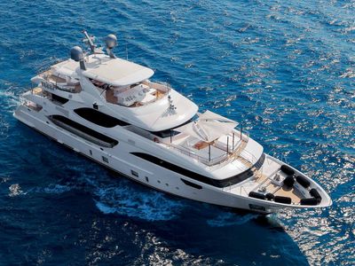 Sale the yacht Benetti Crystal 140'