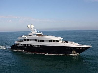 Sale the yacht MondoMarine 49m